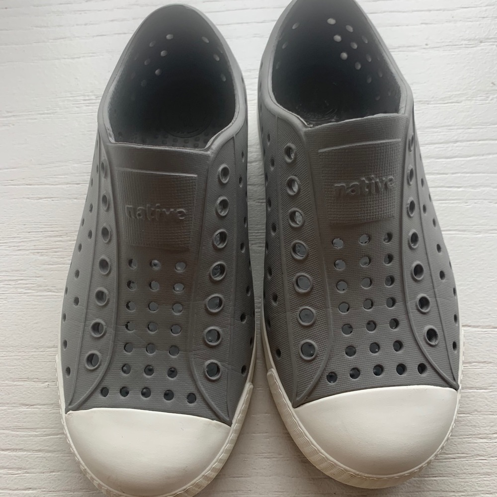 Native Jefferson slip on